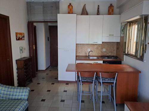 Η κουζίνα ή μικρή κουζίνα στο Angelina's HOUSE