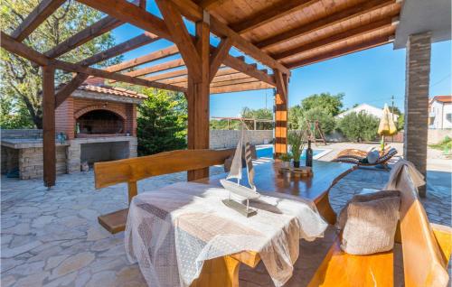 Stunning Home In Biograd Na Moru