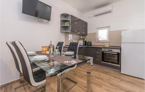 Stunning Home In Biograd Na Moru