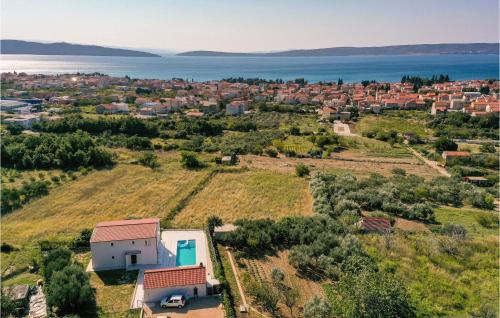 Stunning Home In Kastel Luksic