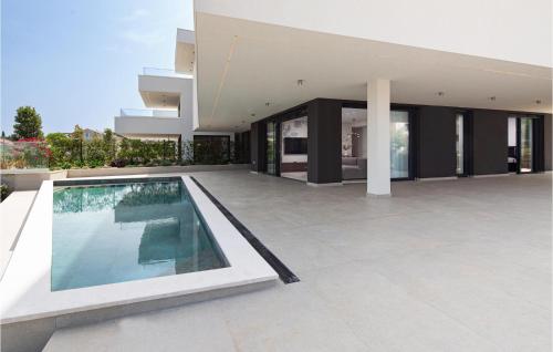 Amazing Apartment In Malinska
