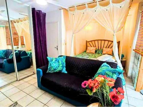 Χώρος καθιστικού στο MarinaDream - Sea-Facing Studio
