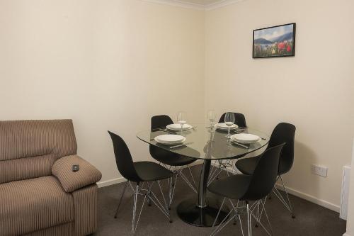 Elegant 2 Bed-Ground Floor photo 18