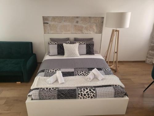 Old town Bol apartments