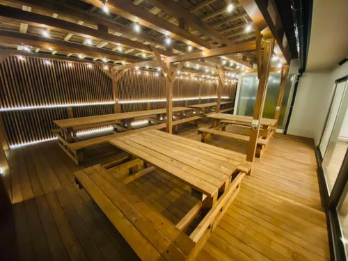 Galeriebild der Unterkunft 時間を忘れる貸別荘レッドライン in Hatsukaichi