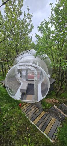 Eyja Mork - Stargazing Igloo with shared Hot Tub, BBQ and kitchen - B3