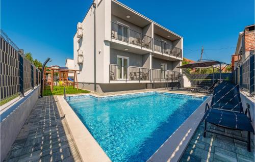 Amazing Apartment In Zadar With Wifi