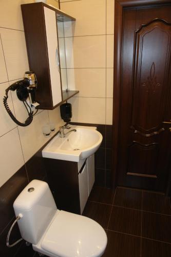 Hotel Siciliaにあるバスルーム