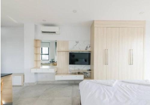 Μια τηλεόραση ή/και κέντρο ψυχαγωγίας στο Residence 110 (Hotel and Apartments)