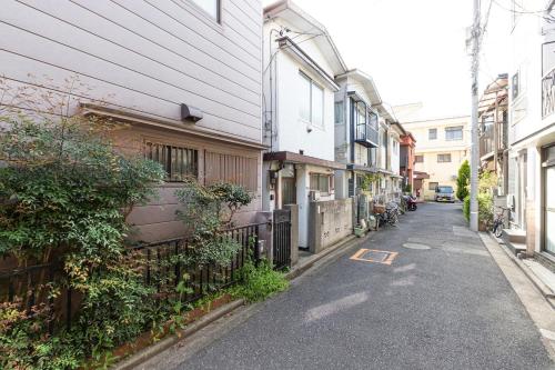 Kanegafuchi Stay