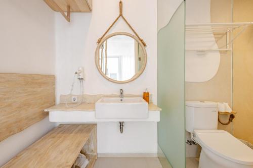 Ένα μπάνιο στο VON Hideaway Villa by Maheswara