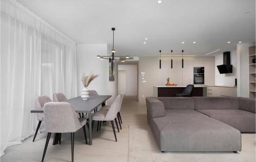 Pet Friendly Apartment In Malinska