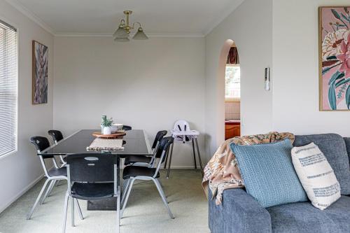 Χώρος καθιστικού στο Cosy Family Getaway