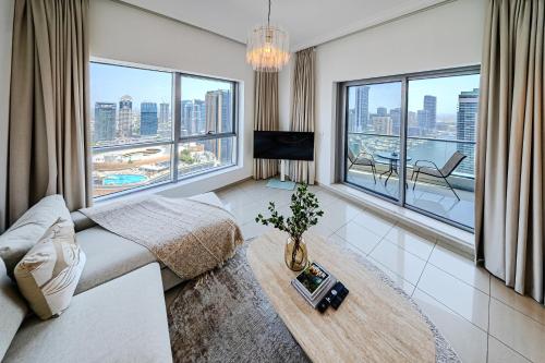 1BD Canal View for 4 in Bay Central, Dubai Marina