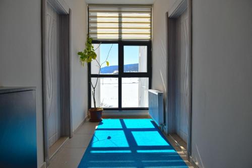 Ένα ή περισσότερα κρεβάτια σε δωμάτιο στο altın otel