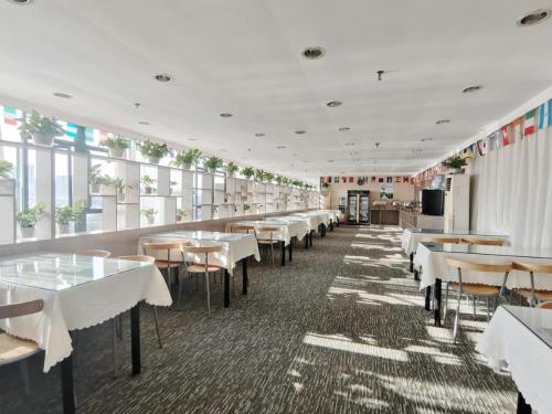 Εστιατόριο ή άλλο μέρος για φαγητό στο Super 8 Hotel Premier Suzhou Shihu Dong Road Metro Station