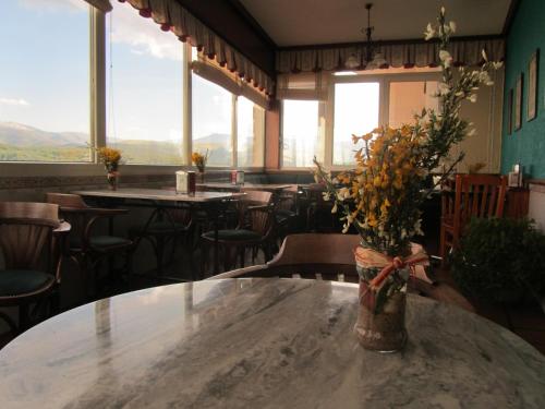 Gallery image of Hotel Galayos in Hoyos del Espino