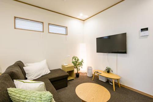 Komei Hotel/5min to station/Direct access to Narita and Haneda/Asakusa/Sky tree