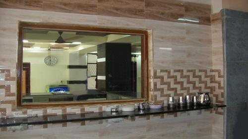 Gallery image of Hotel Woodside in Tirupati