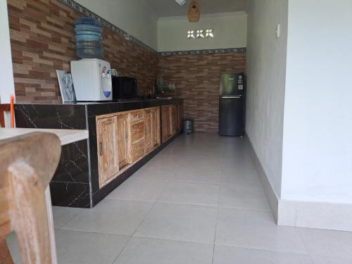Η κουζίνα ή μικρή κουζίνα στο villa ghansa