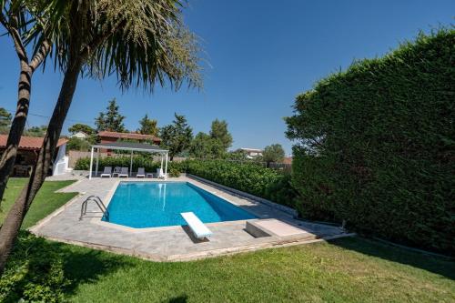 Poolside Paradise Dilesi by ΜΡS