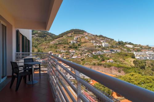 GuestReady - Caniço city view