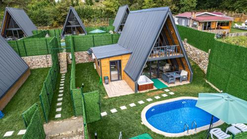 Πισίνα στο ή κοντά στο Happy Enjoy Bungalow