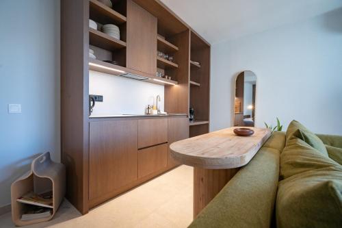 Athens Central Skyline Studio by ΜΡS