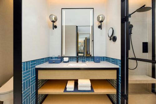 Un baño de Four Points by Sheraton Qingdao, Chengyang East