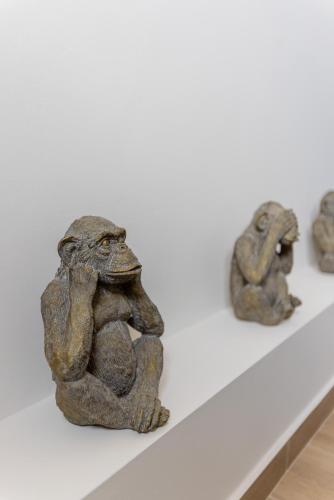 a group of statues sitting on a shelf in a museum at Il tuo rifugio vista mare DIMORA SABUCCHI in Pescara