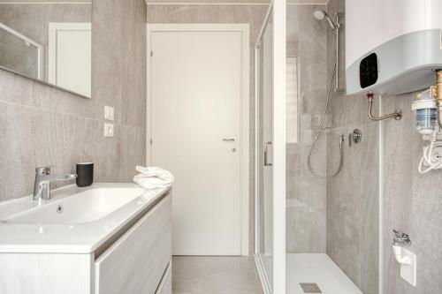 Hostmate - Milano - Imperia's Nest - Romolo IULM