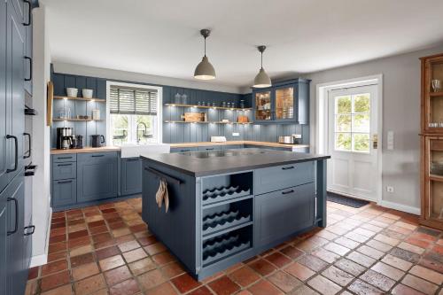 Kuchyň nebo kuchyňský kout v ubytování Reethaus am Strand - Ost