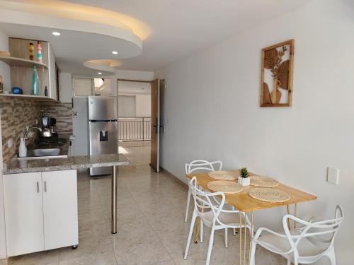 Nhà bếp/bếp nhỏ tại Apartamento turístico en Santa Marta Punta Gaira