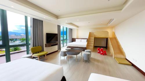 TV a/nebo společenská místnost v ubytování Formosan Naruwan Hotel
