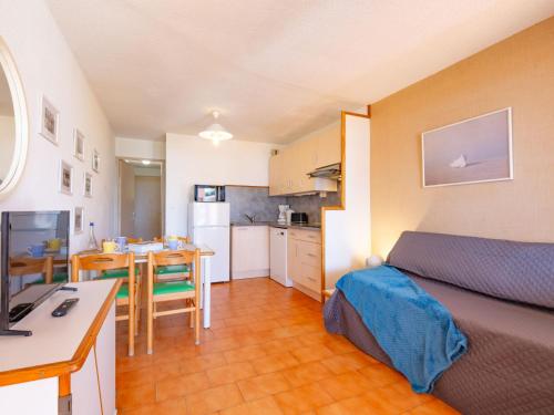 Apartment Les Coteaux de la Nartelle-18 by Interhome