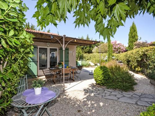Holiday Home Val d'Alpilles by Interhome