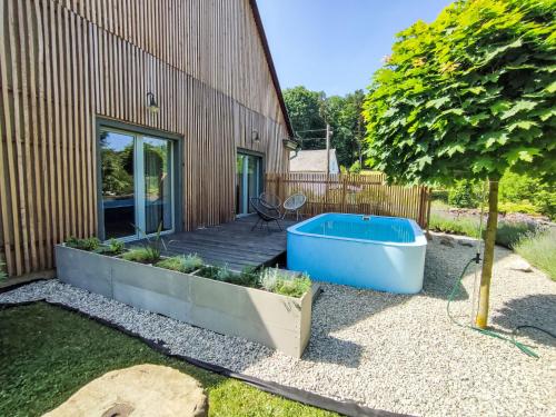 Bazén v ubytovaní Holiday Home Brníčko by Interhome alebo v jeho blízkosti
