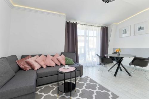 Spacious Apartment in Sopot for 8 People by Noclegi Renters