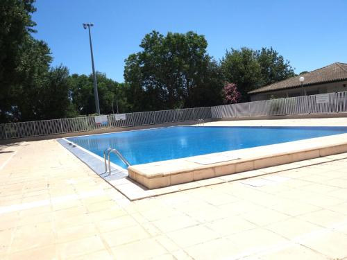 Apartment Les Pierres de Jade by Interhome