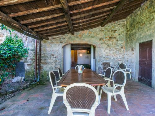 Φωτογραφία από το άλμπουμ του Apartment Taverna by Interhome σε Lucolena in Chianti