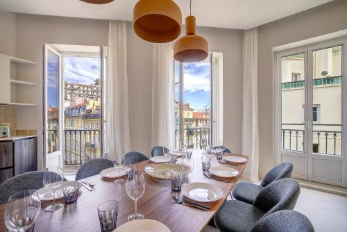 Grand appartement Centre de Nice