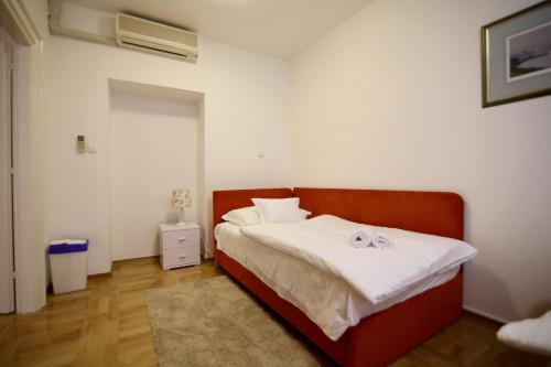 A&G Apartments