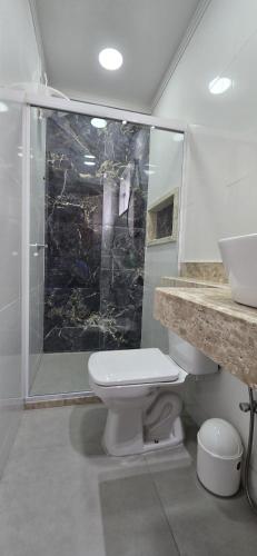 Bilik mandi di Toca do Lever
