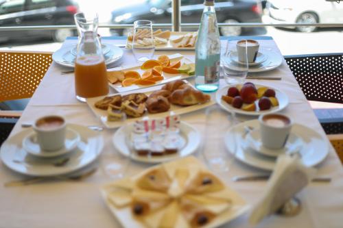 Φαγητό σε αυτό το ξενοδοχείο ή κάπου εκεί κοντά