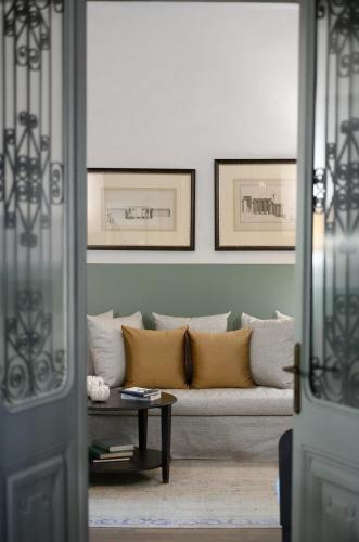 Magnificent Athens Apartment 1 Bedroom Apartment Aldoron City View