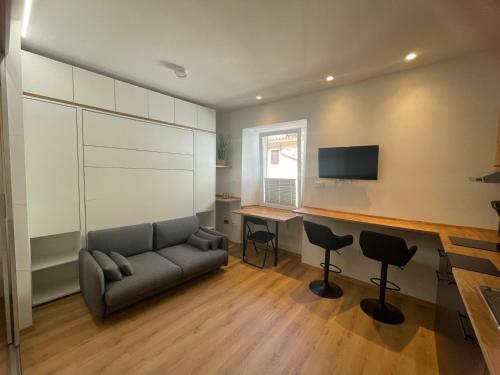 Capris Apartment
