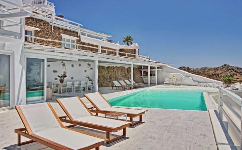 Bazén v ubytovaní Luxury Mykonos Villa Villa Mykonos Luxurious Private Pool Kastro alebo v jeho blízkosti