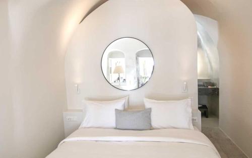 Elegant Santorini Villas Superior One Bedroom Villa With Outdoor Hot Tub
