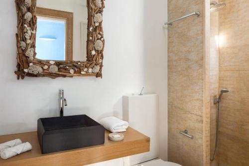 Excellent Mykonos Villa Villa Psarrou Delta 5 Bedrooms Stunning Sea Views