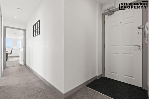 Gambar di galeri bagi Modern High Spec Apartment Parking 2 Bed 4 Guests di Yeadon